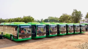 Punjab is making significant progress with its clean transport vision by introducing electric buses in ten more cities. This expansion is a vital part of the government’s initiative to promote pollution-free travel and provide local residents with more reliable, cleaner public transport. Public Transport Network Expands Officials have confirmed that a new fleet of electric buses will soon begin operations across multiple districts. These buses are set to provide a safer and more environmentally friendly mode of transport, helping thousands of commuters reach schools, workplaces, and markets. Cities Receiving Electric Buses The following 10 cities will benefit from the new fleet of electric buses: Rawalpindi Chakwal Jhelum Gujar Khan Toba Tek Singh Jhang Bahawalnagar Rahim Yar Khan Rajanpur Bahawalpur Authorities are already conducting final route checks and system tests to ensure smooth service delivery. Province Strengthens Green Travel Officials report that around 120,000 passengers use the electric buses daily, showcasing the rapid shift towards cleaner and more convenient transportation. The new additions will increase the network’s reach and help reduce both fuel consumption and harmful emissions. The official inauguration is set for November 19, 2025, marking the beginning of a new phase in the province’s electric bus network. The government believes this expansion will not only support clean air initiatives but also improve mobility, particularly in smaller districts. With more electric buses on the way, Punjab is poised to continue enhancing its modern public transport system in the coming months.