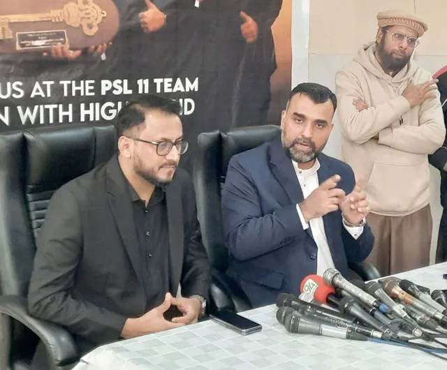 Hamza Majeed addressing media at Sialkot Stallionz PSL press conference in Lahore