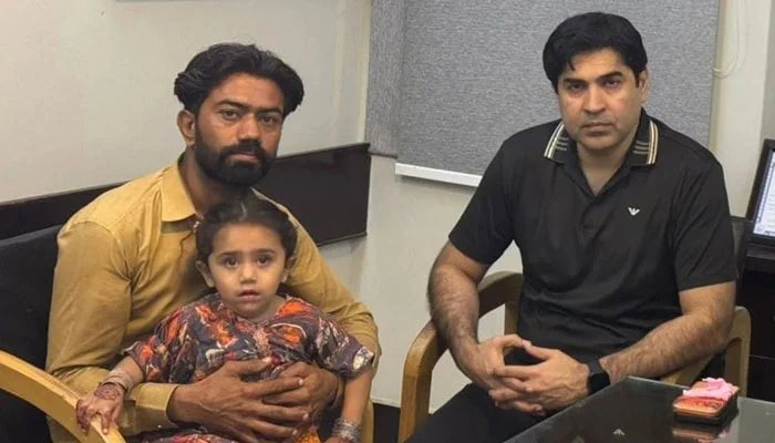 Karachi police recover abducted girl