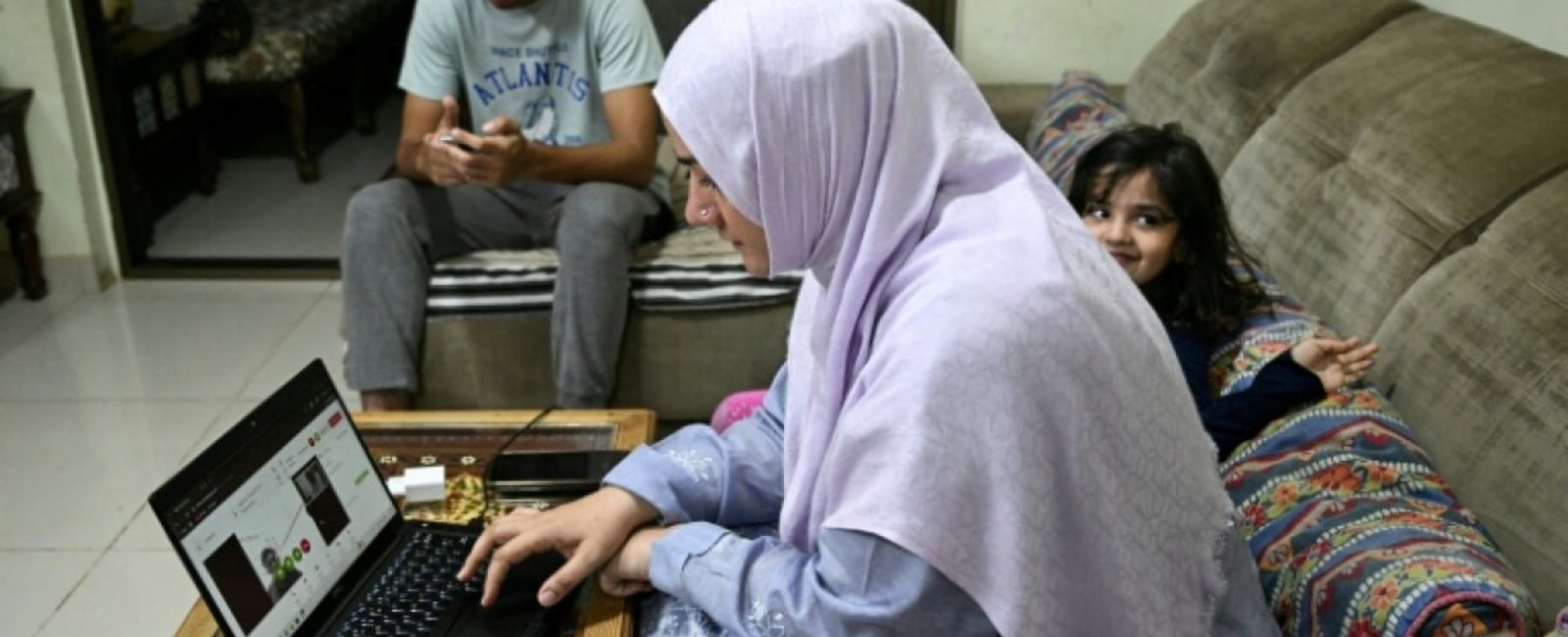 telemedicine Pakistan: Women Doctors Return Work
