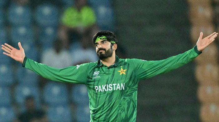 Usman Tariq Warwickshire Vitality Blast Signing