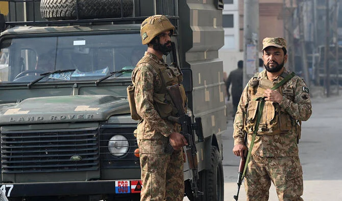 Pakistan Army soldiers during KP IBOs against militants in Khyber Pakhtunkhwa