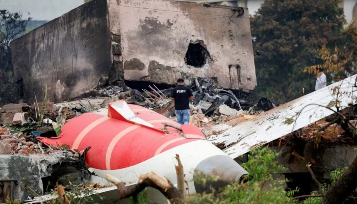 Air India Crash Probe Faces Questions
