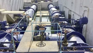 Large water supply pipelines at Karachi's NEK pumping station during Karachi Water Shortfall caused by a K-Electric cable fault.