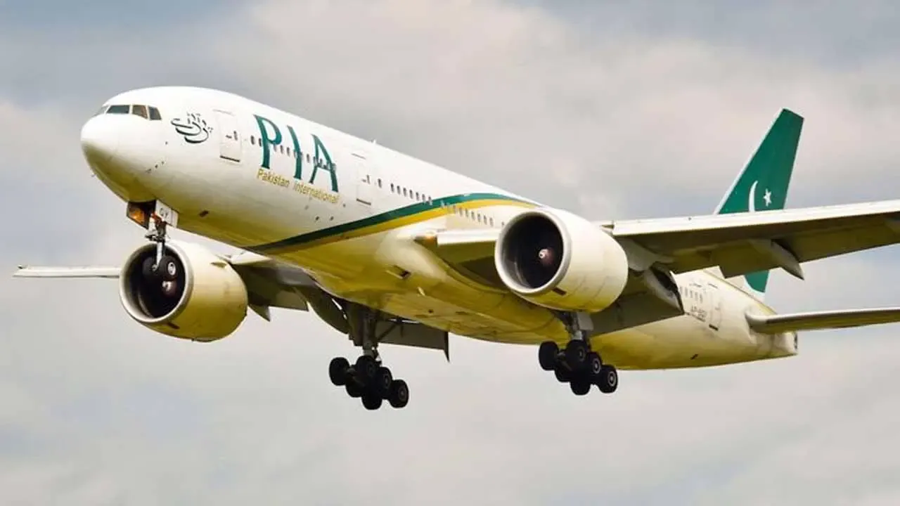 PIA aircraft approaching for landing as Pakistan Airports restoration project improves regional air connectivity