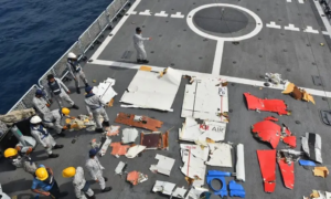 Pakistan Navy personnel recover Cargo Aircraft wreckage during a search and rescue operation off the Ormara coast.