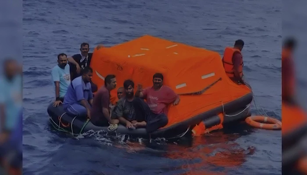 Pakistan Navy helicopter conducts a rescue operation during the Pakistan Navy mission to save 20 crew members from a sinking cargo dhow near Ormara.