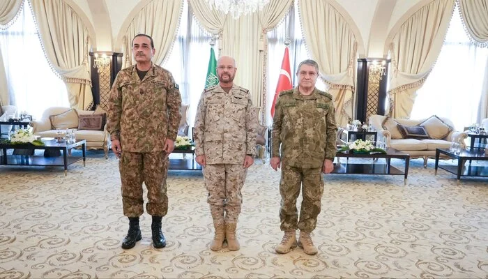 Pakistan Saudi and Turkish military chiefs meeting in formal uniforms under the Makkah defence agreement