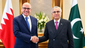 Bahrain Foreign Minister meets Pakistani official during a diplomatic meeting between Bahrain and Pakistan